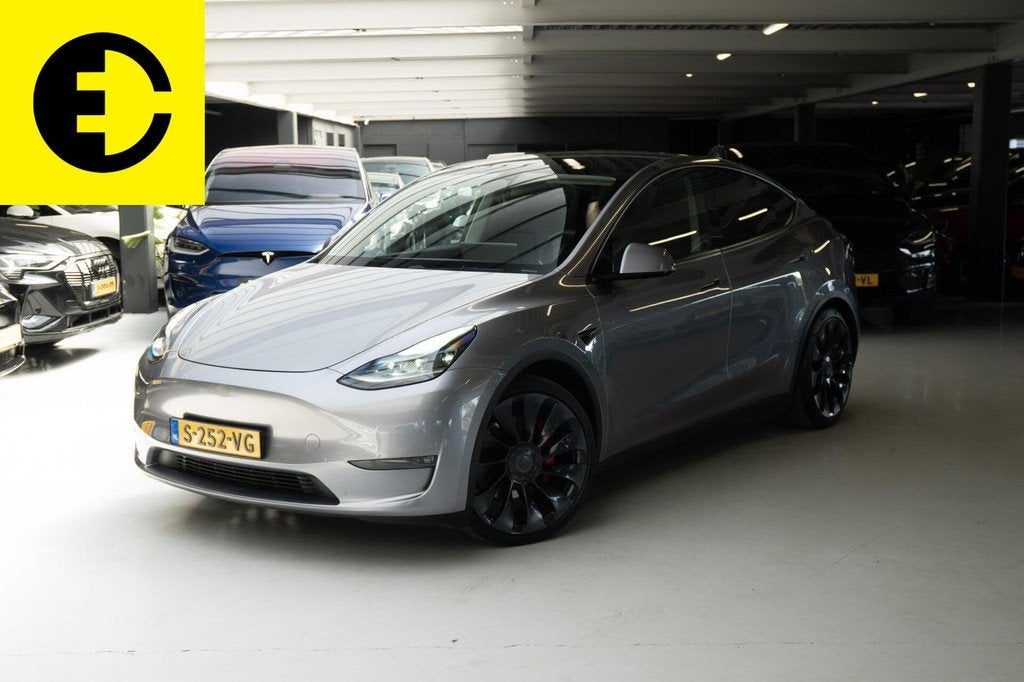 Tesla Model Y Performance AWD 75 kWh | SoH 93,0% | Quick sil, Auto's, Tesla, Gebruikt, 462 pk, 1972 kg, 1600 kg