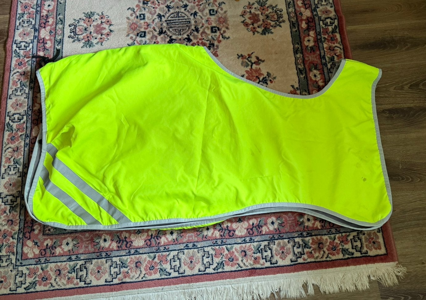 Equest uitrijdeken waterdicht neon 125/S, Overige merken, 150 g, Anatomisch gevormd, Overige typen