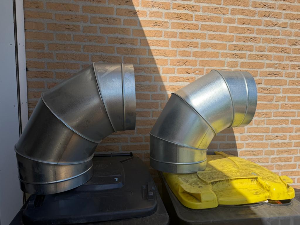 2 x nieuwe prio buis hoek 90cm diameter 35 cm, Ophalen, Nieuw, Afzuiger