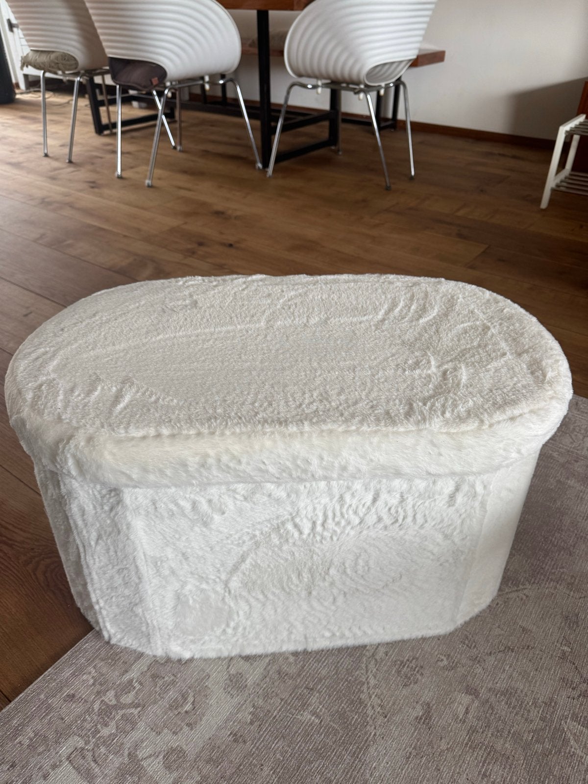 Opvouwbaar bankje met opbergruimte - Teddy crème, Ophalen of Verzenden, Zo goed als nieuw, Ovaal, Stof