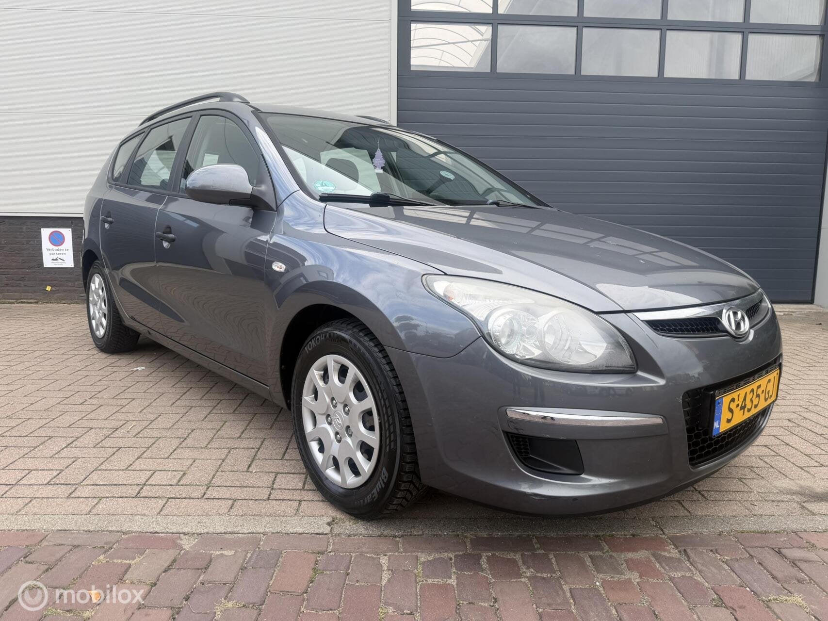Hyundai i30 CW 1.4i Blue Dynamic, Auto's, Voorwielaandrijving, Gebruikt, 4 cilinders, 1396 cc
