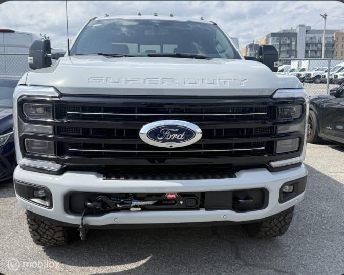 Ford F250 6.7 V8 H.O. Powerstroke Platinum Tremor met Lier, Auto's, Automaat, Overige carrosserieën, F-250, Leder
