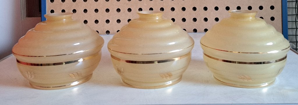 3 oude nostalgische glazen lampenkapjes, Ophalen of Verzenden, Zo goed als nieuw, Glas