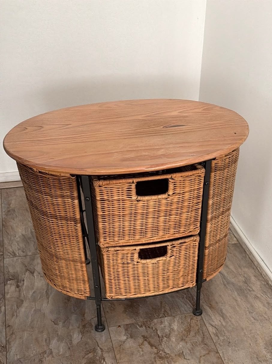 Rotan bijzettafel met houten blad en 2 lades, 45 tot 60 cm, Gebruikt, Ovaal, Hout