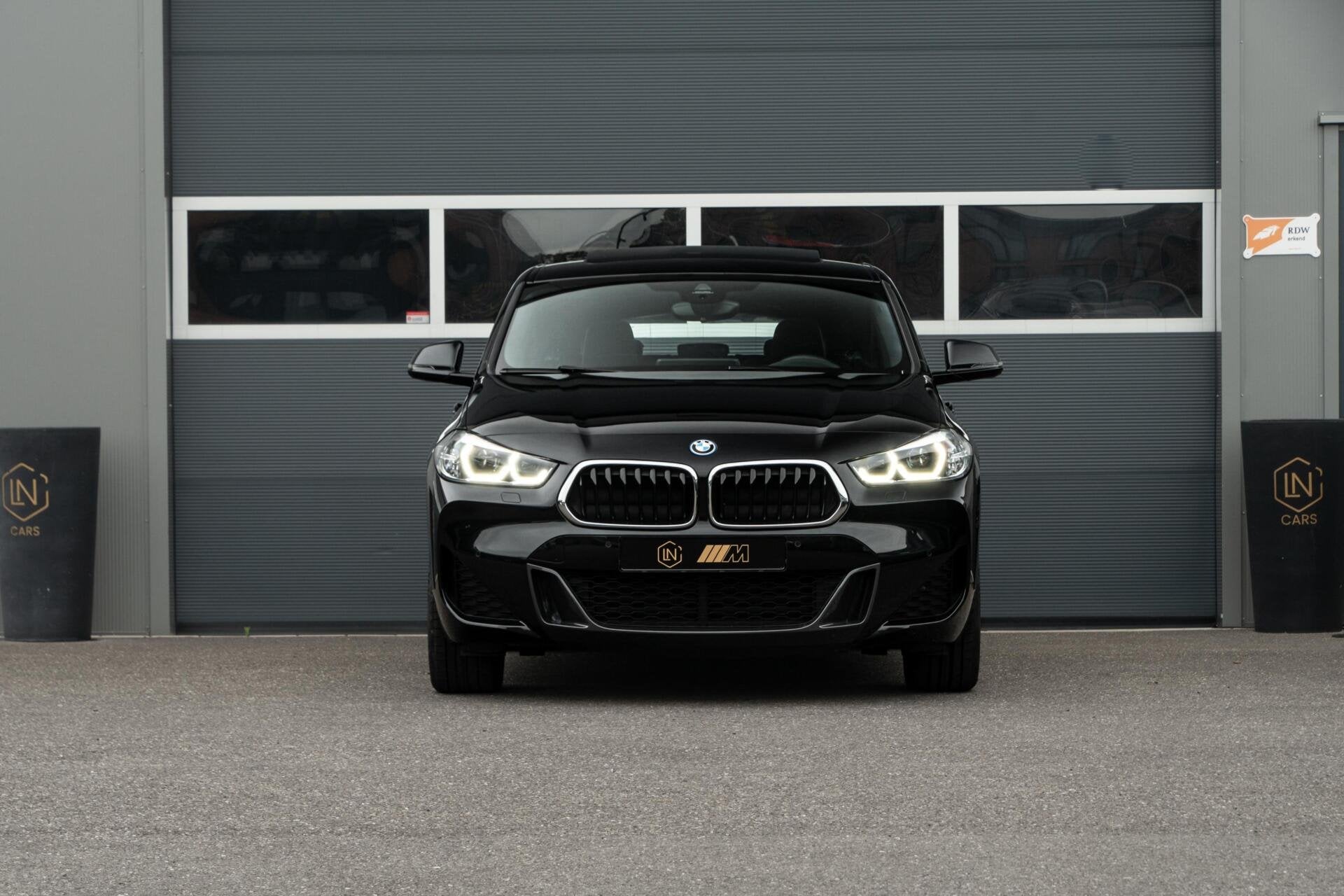 BMW X2 xDrive25e M-sport | Pano| DAB | Apple carplay | HUD, Auto's, Automaat, Dealer onderhouden, X2, Gebruikt