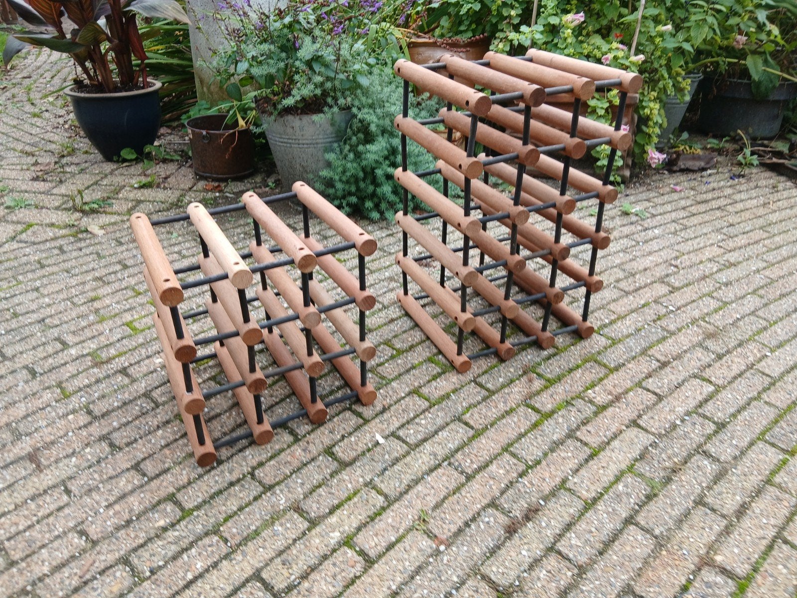 twee deense vintage houten wijnrekken, Antiek en Kunst, Ophalen of Verzenden