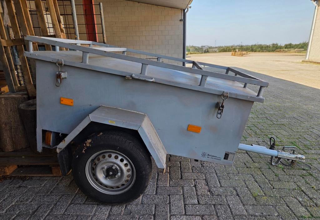 Baggagewagen volledig staal, Ophalen