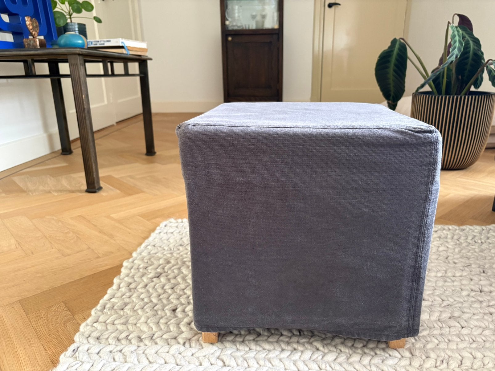 Ikea hocker/ poef grijsblauw, Ophalen, Vierkant, Minder dan 50 cm