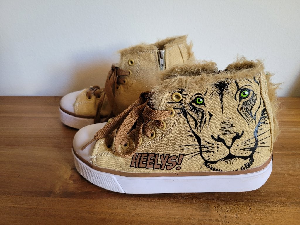 HEELYS (Lion )Schoenen met Wieltjes. Mt 33. Nieuw, Verstelbaar, Kinderen, Nieuw, Ophalen of Verzenden