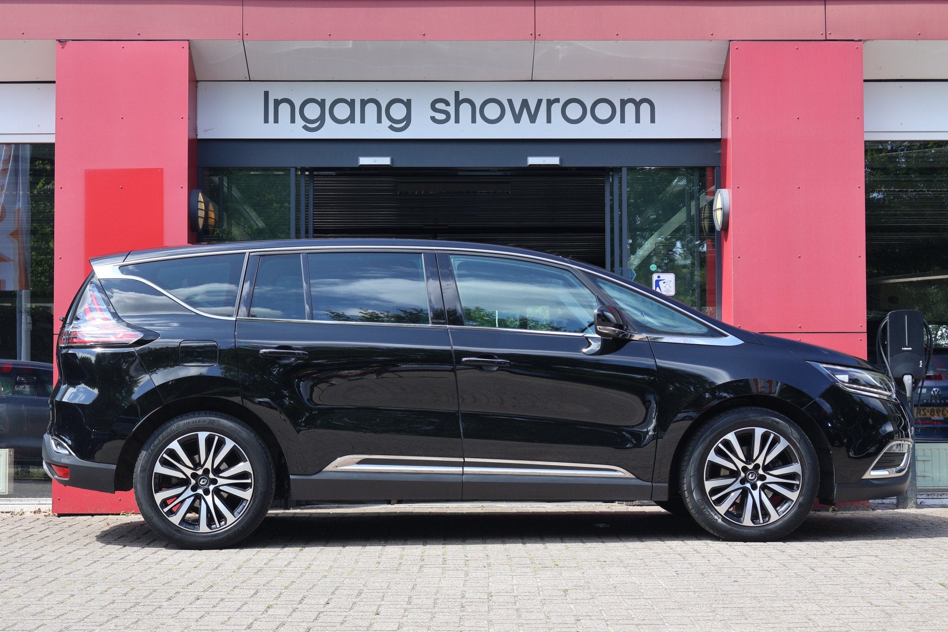 Renault Espace 1.6dCi Initiale Paris 7pers. | 4Control | HUD, Auto's, Renault, Gebruikt, Euro 6, 4 cilinders, 2000 kg