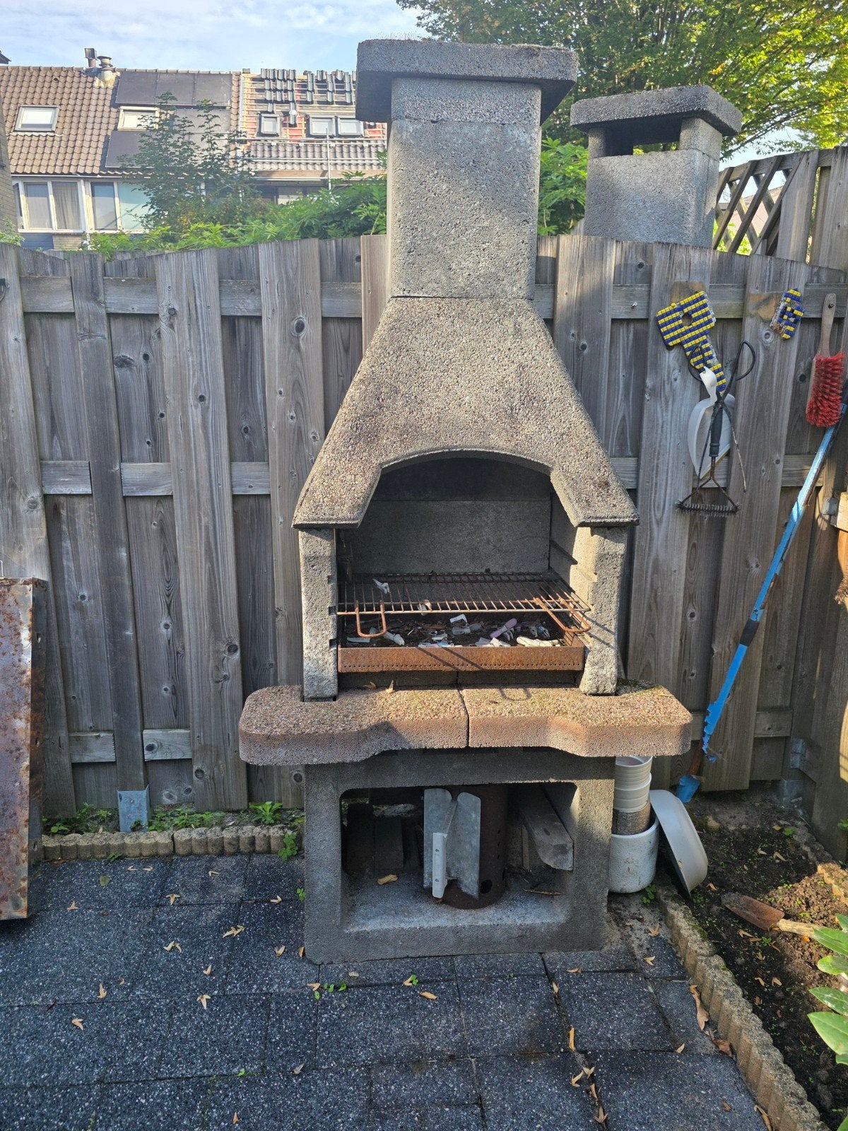 Betonnen buitenhaard / barbecue, Ophalen, Gebruikt