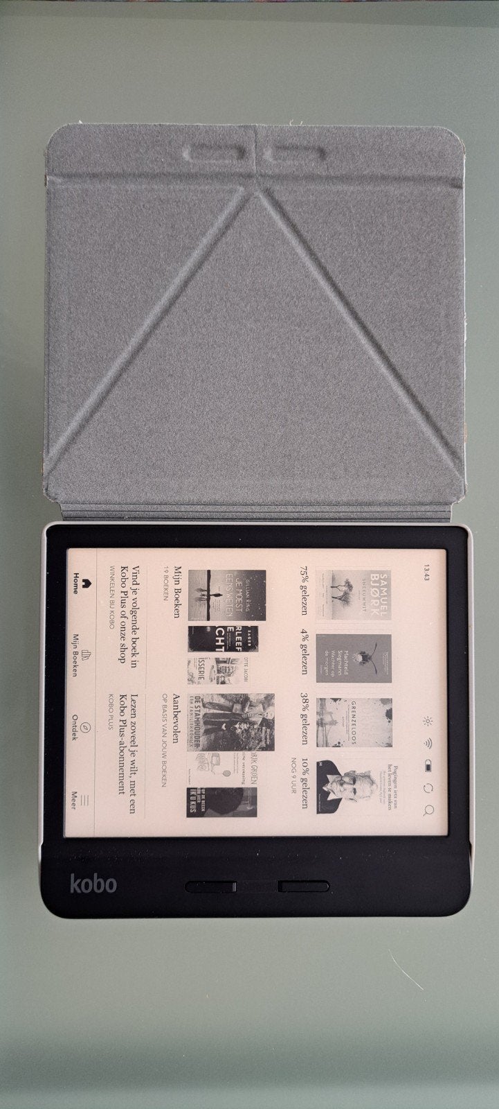 Kobo Libra H20 ( waterdicht) 7 inch, black met beschermhoes, Computers en Software, Gebruikt, 8 GB, Ophalen of Verzenden, 7 inch