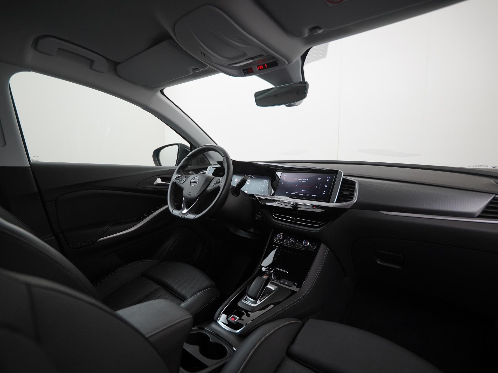 Opel Grandland 1.6 Turbo Plug-In Hybrid Elegance | Leder | M, Auto's, 4 cilinders, Blauw, Hybride Elektrisch/Benzine, https://media-marktplaats.export.dv.nl/23748780571/document-1.pdf