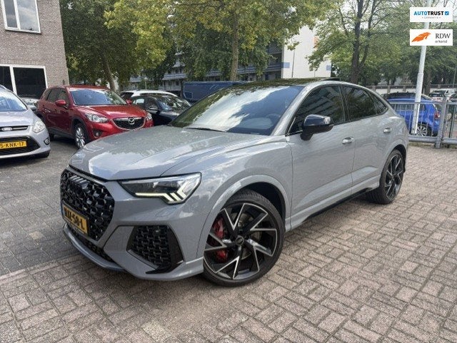 Audi RS Q3 Sportback Quattro PANO/RS SEAT/B&O, Auto's, Automaat, Dealer onderhouden, Zwart, Bedrijf