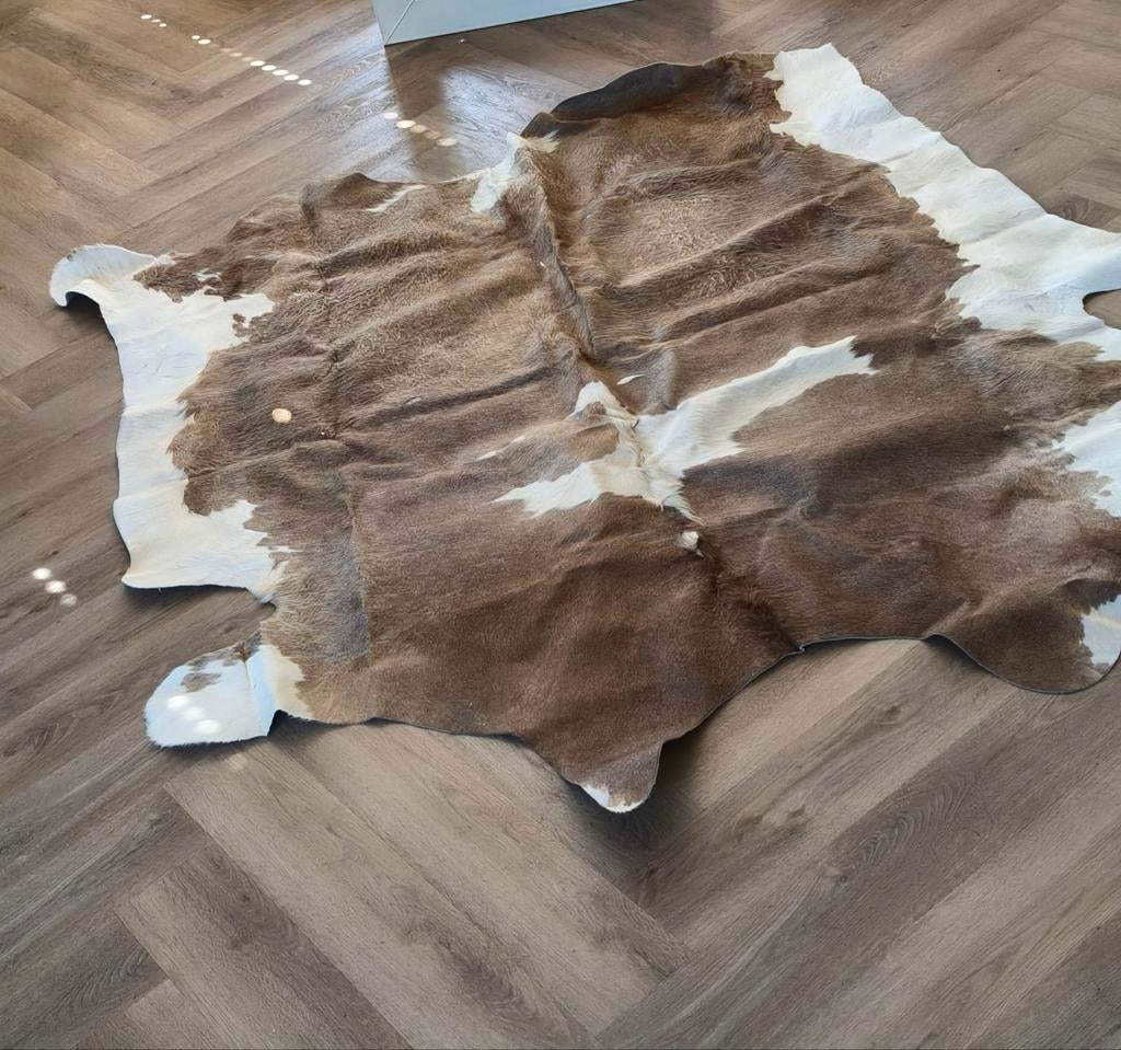 Leren koeienhuid vloerkleed - ca. 210 x 190 cm, Ophalen, Gebruikt, 150 tot 200 cm, Overige vormen