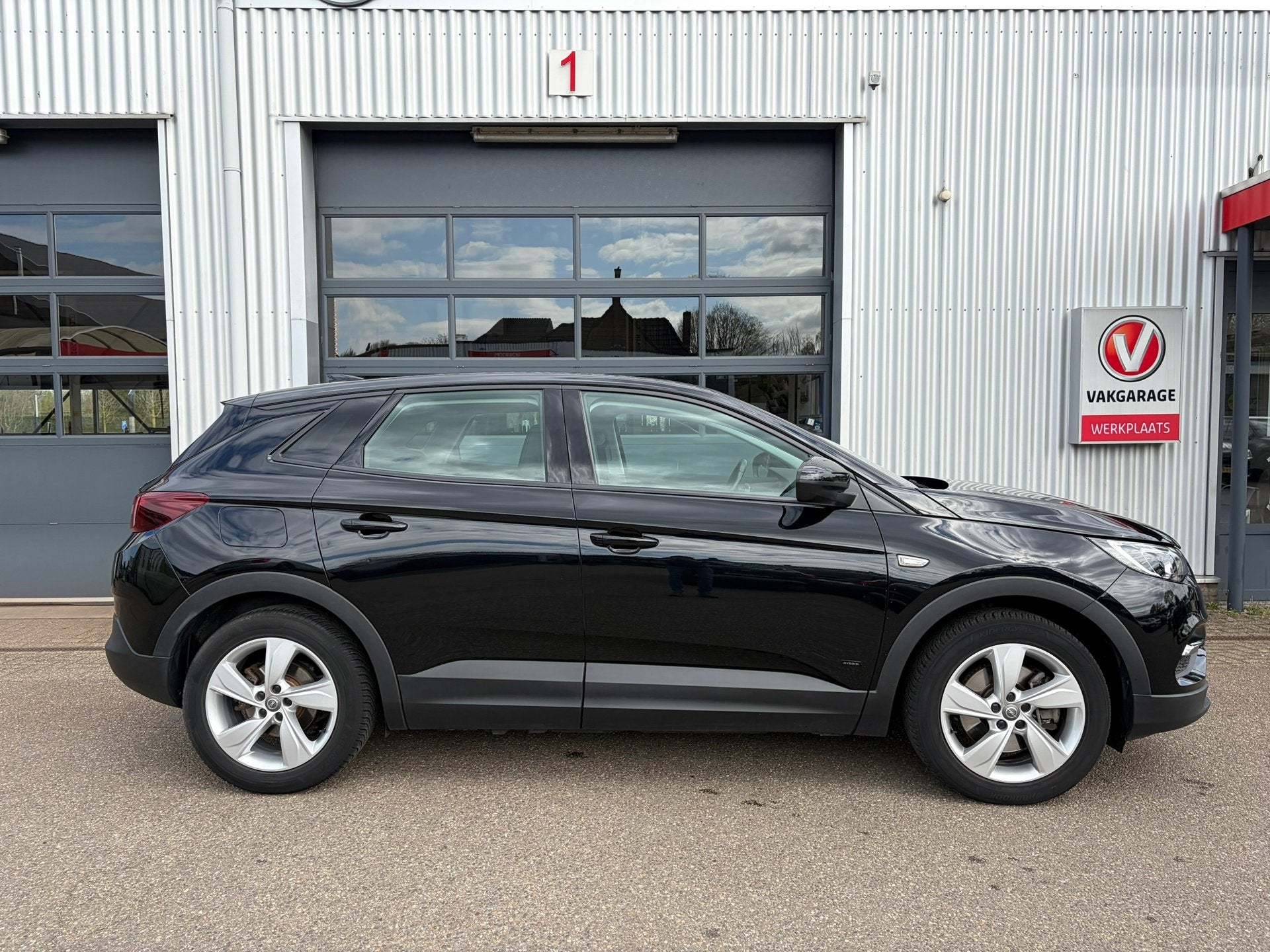 Opel Grandland X 1.6 Turbo Hybrid Ultimate|Rijklaar prijs|Ca, 12 maanden, 4 cilinders, Leder en Stof, Zwart