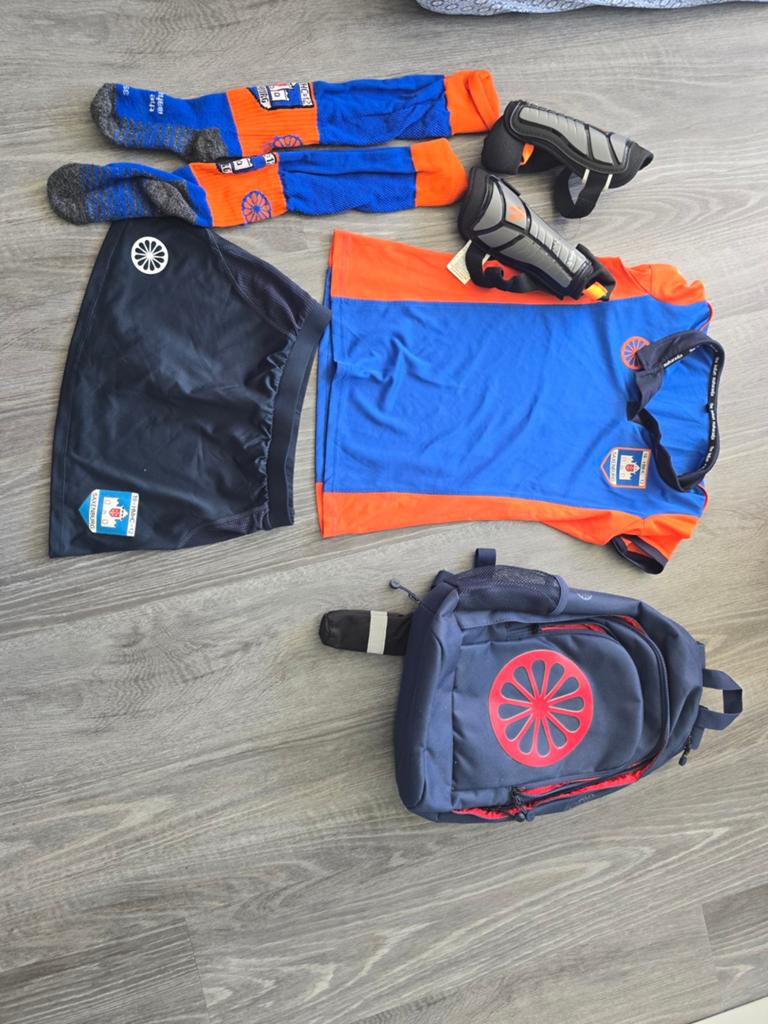 Hockeykleding Saxenburg meisje maat 158-164, incl. stick, Ophalen of Verzenden, Gebruikt, Kleding