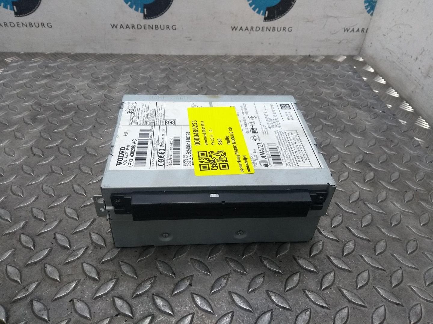 VOLVO S60 RADIO 2016, Ophalen of Verzenden, Gebruikt, Stiba lid
