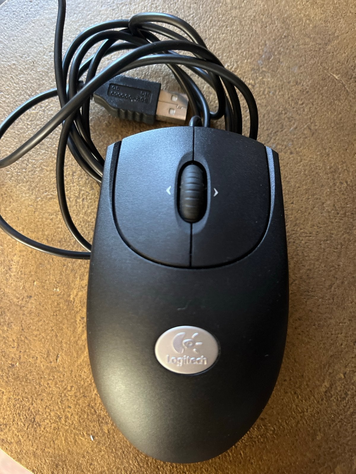 Logitech bedrade muis - Zwart, USB-aansluiting, Computers en Software, Muizen, Verzenden, Gebruikt, Bedraad, Muis