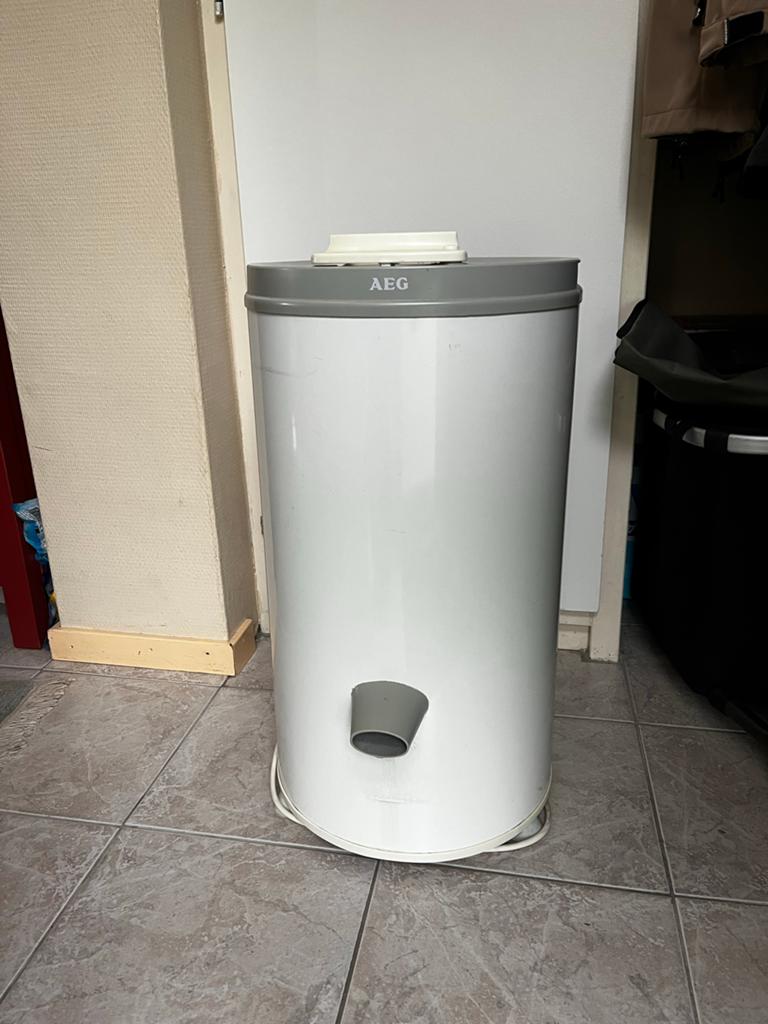 AEG Centrifuge - Compact en Efficiënt, Ophalen, Minder dan 85 cm, 4 tot 6 kg, Bovenlader