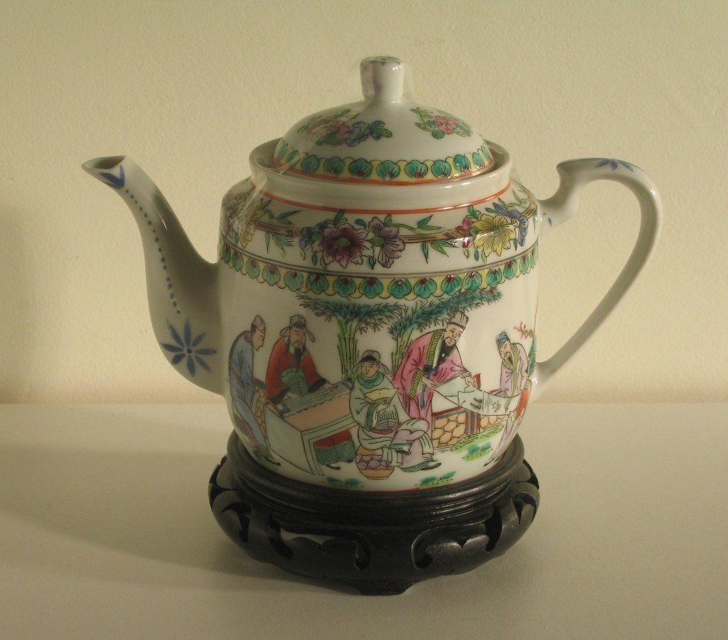Chinese theepot  -  1584, China, Ophalen