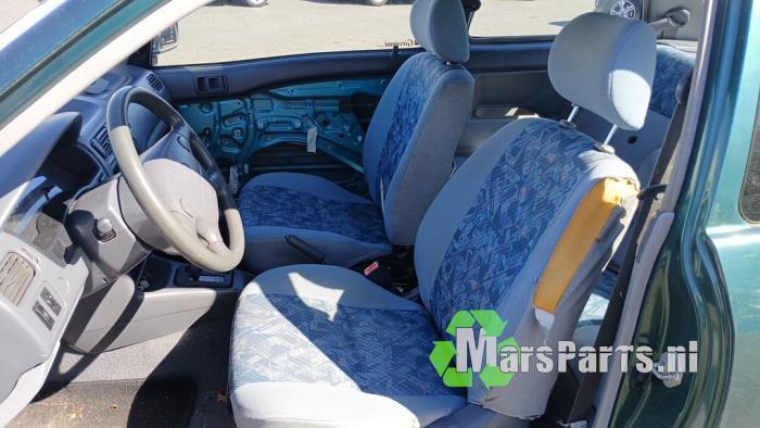 Veiligheidsgordel rechts-achter van een Toyota Starlet, Auto-onderdelen, Interieur en Bekleding, Gebruikt, -, -, Ophalen of Verzenden
