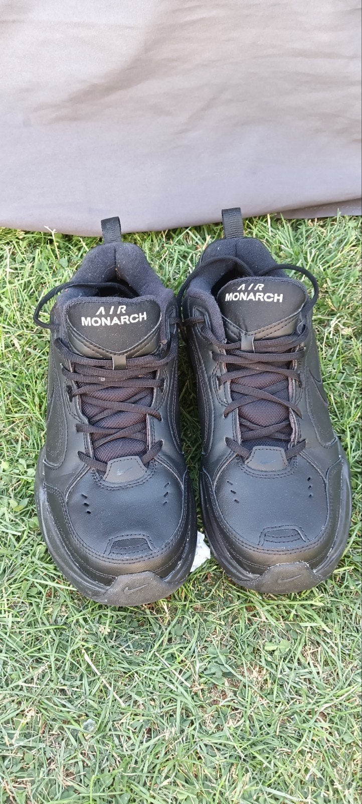 Nike Air Monarch IV - Zwarte sneakers (Maat 44), Ophalen of Verzenden, Zwart