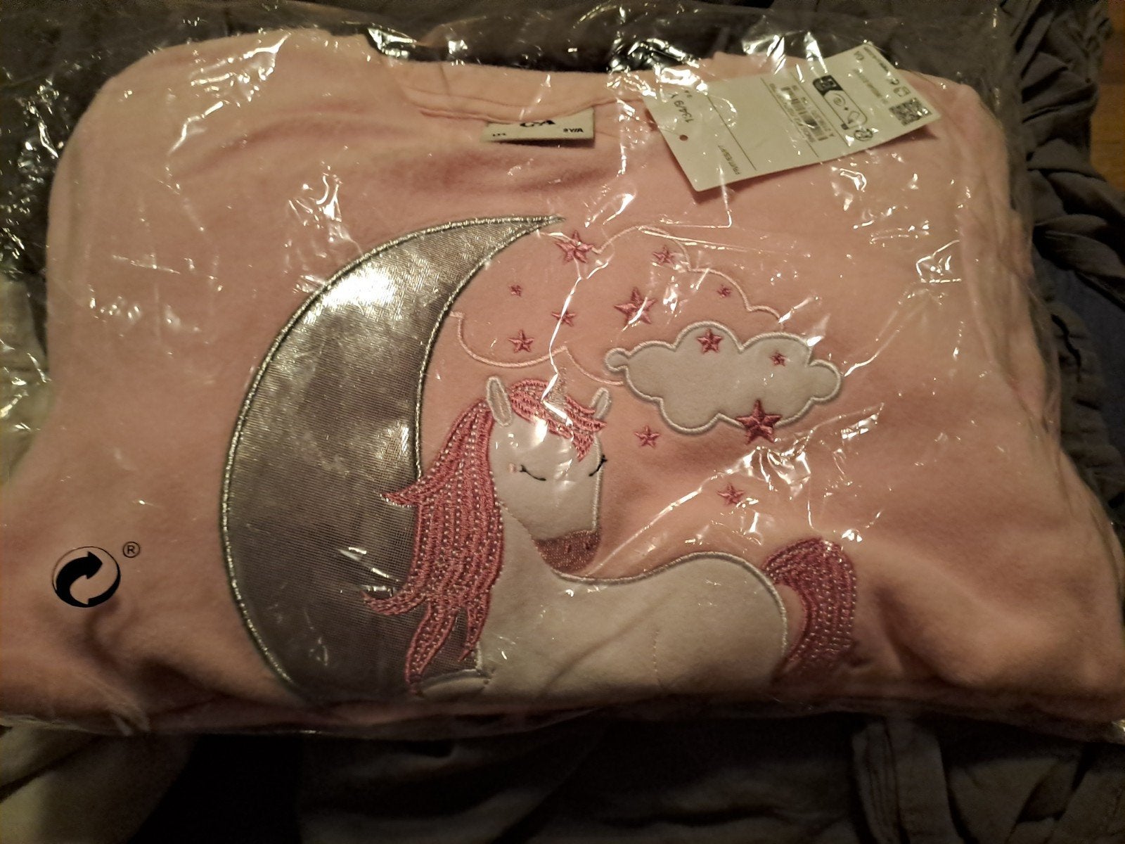 Zachte roze pyjama met eenhoorn voor de winter - Maat 134, Kinderen en Baby's, Nacht- of Onderkleding, C&A, Meisje, Nieuw