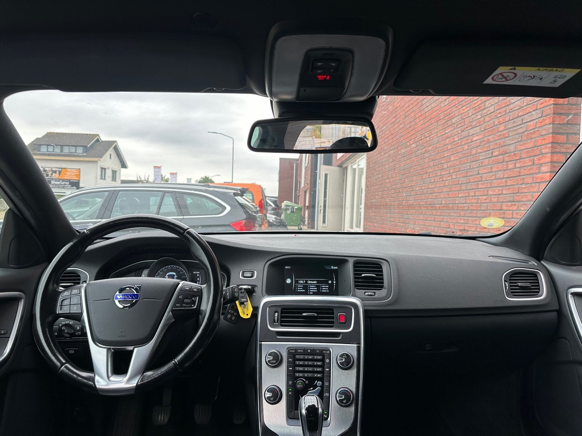 Volvo V60 2.0 D2 Ocean Race / Leder / Navi / PDC / Stoelverw, Auto's, Voorwielaandrijving, Stof, Gebruikt, 4 cilinders