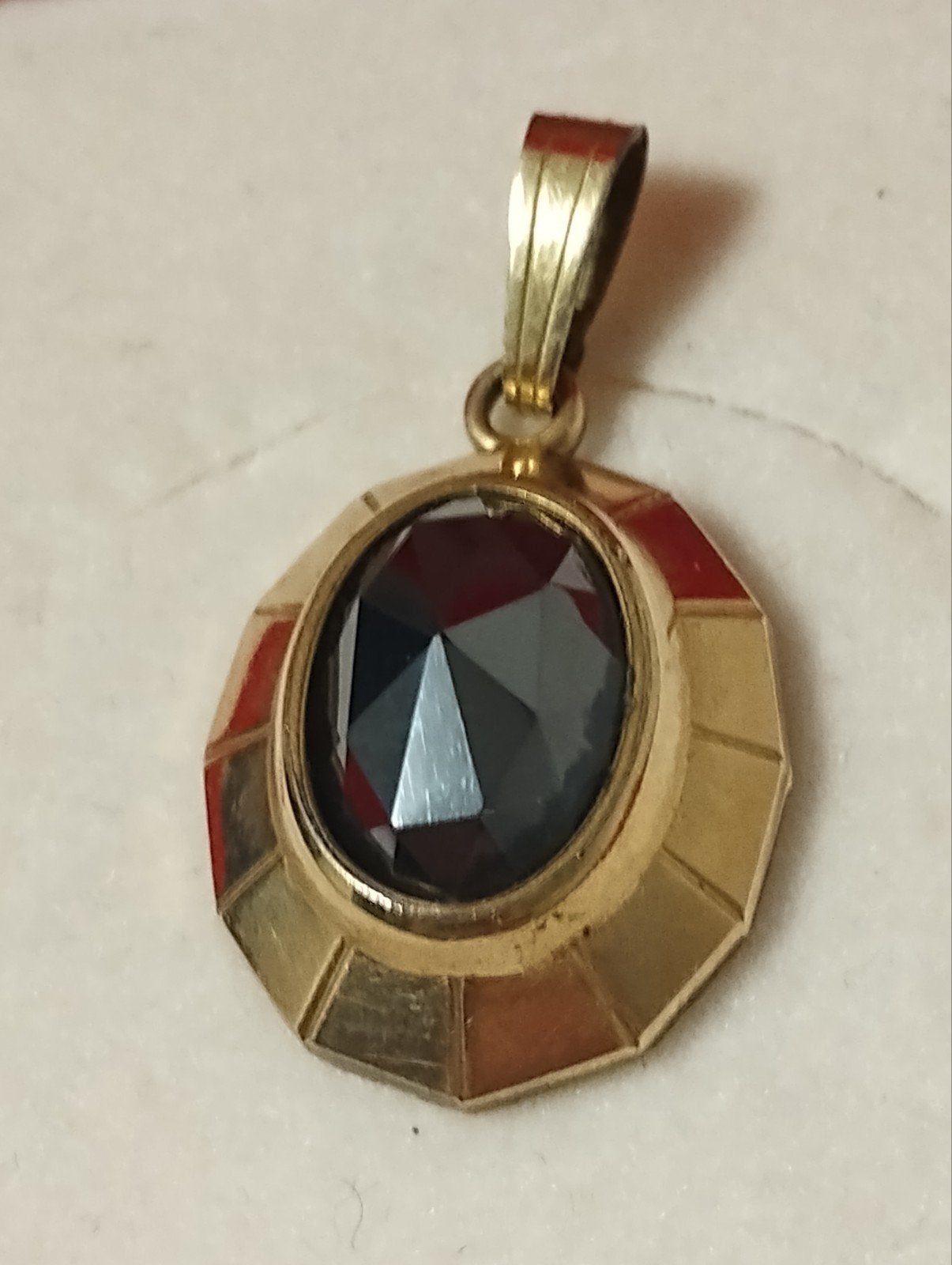 Vintage jaren zestig K&L Amerik hematiet ketting hanger, Sieraden, Tassen en Uiterlijk, Antieke sieraden, Ophalen of Verzenden