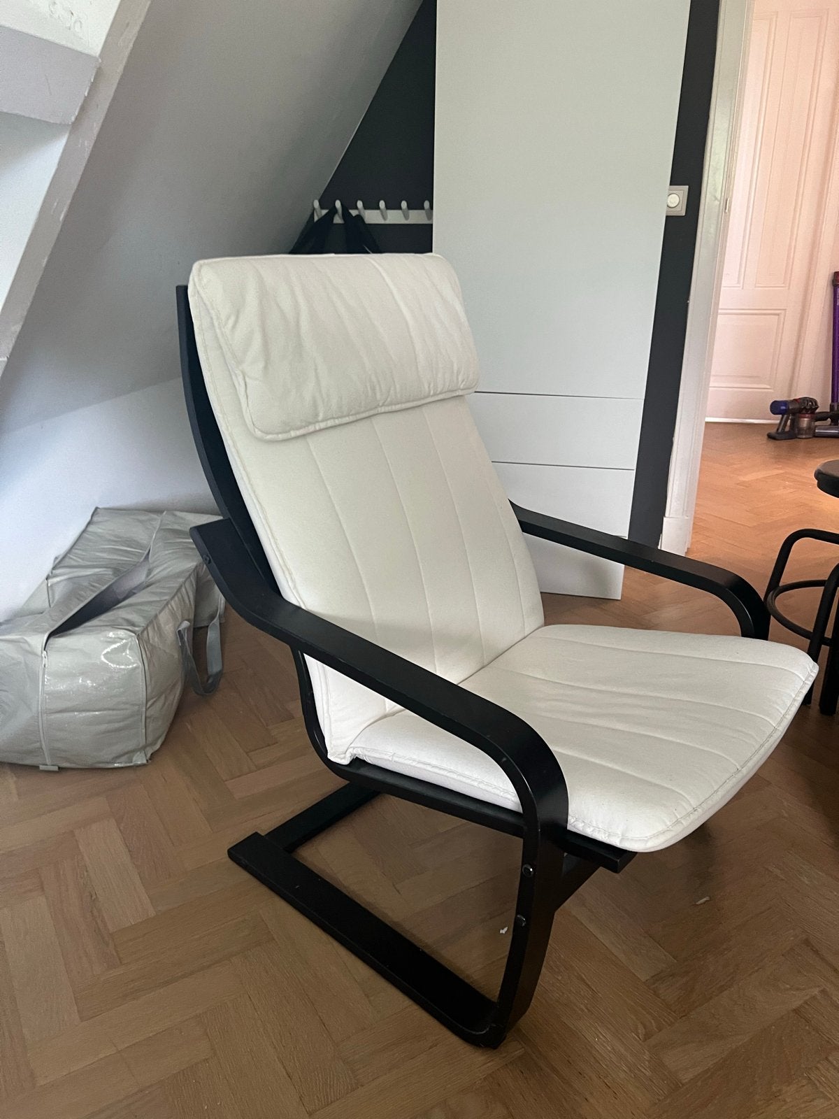 IKEA Poäng stoel met witte kussens, Ophalen, Gebruikt, Wit, Eén