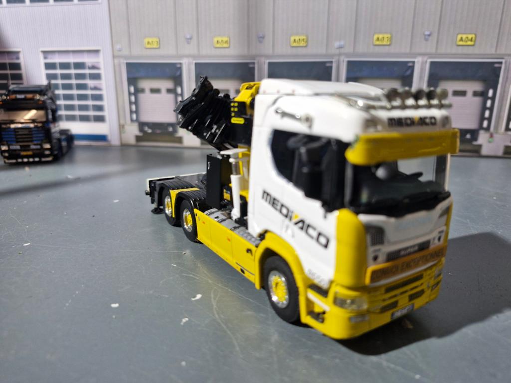 Dikke scania met autolaadkraan  mediaco wsi, Ophalen of Verzenden, Zo goed als nieuw, Bus of Vrachtwagen, Wsi