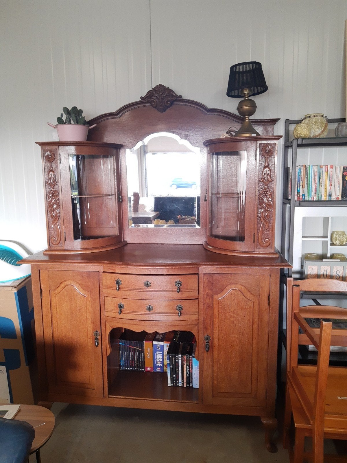 Prachtige klassieke buffetkast met spiegel en vitrines, Ophalen, Gebruikt, ., .