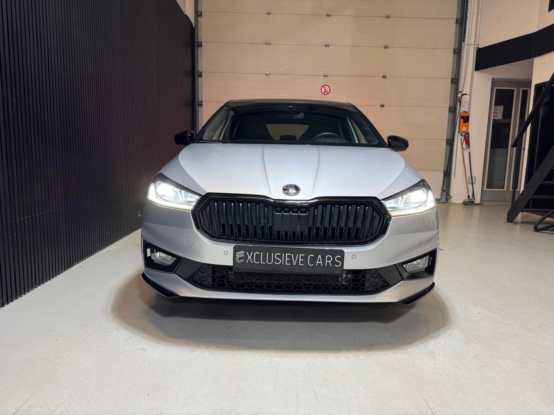 Skoda Fabia 1.0 TSI Monte Carlo Panoramadak Keyless, Auto's, Skoda, Stof, Gebruikt, Zwart, 116 pk