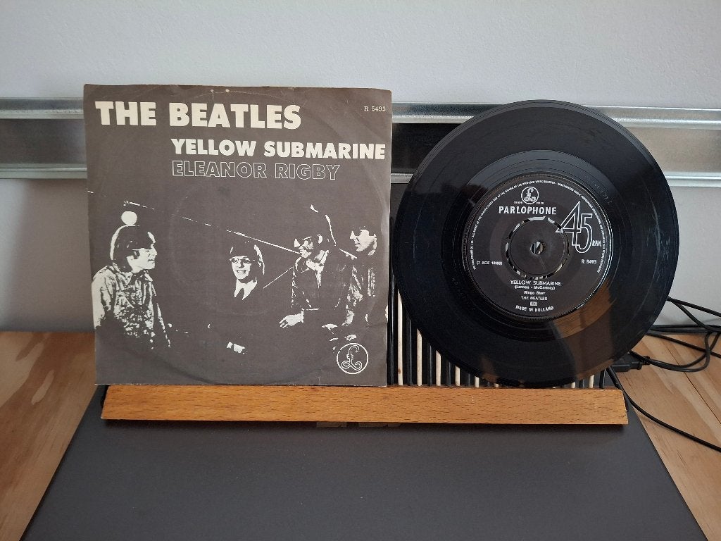 The Beatles-Yellow submarine/Elenor rigby(434) 5 euro, Ophalen of Verzenden, Zo goed als nieuw, 7 inch, Pop