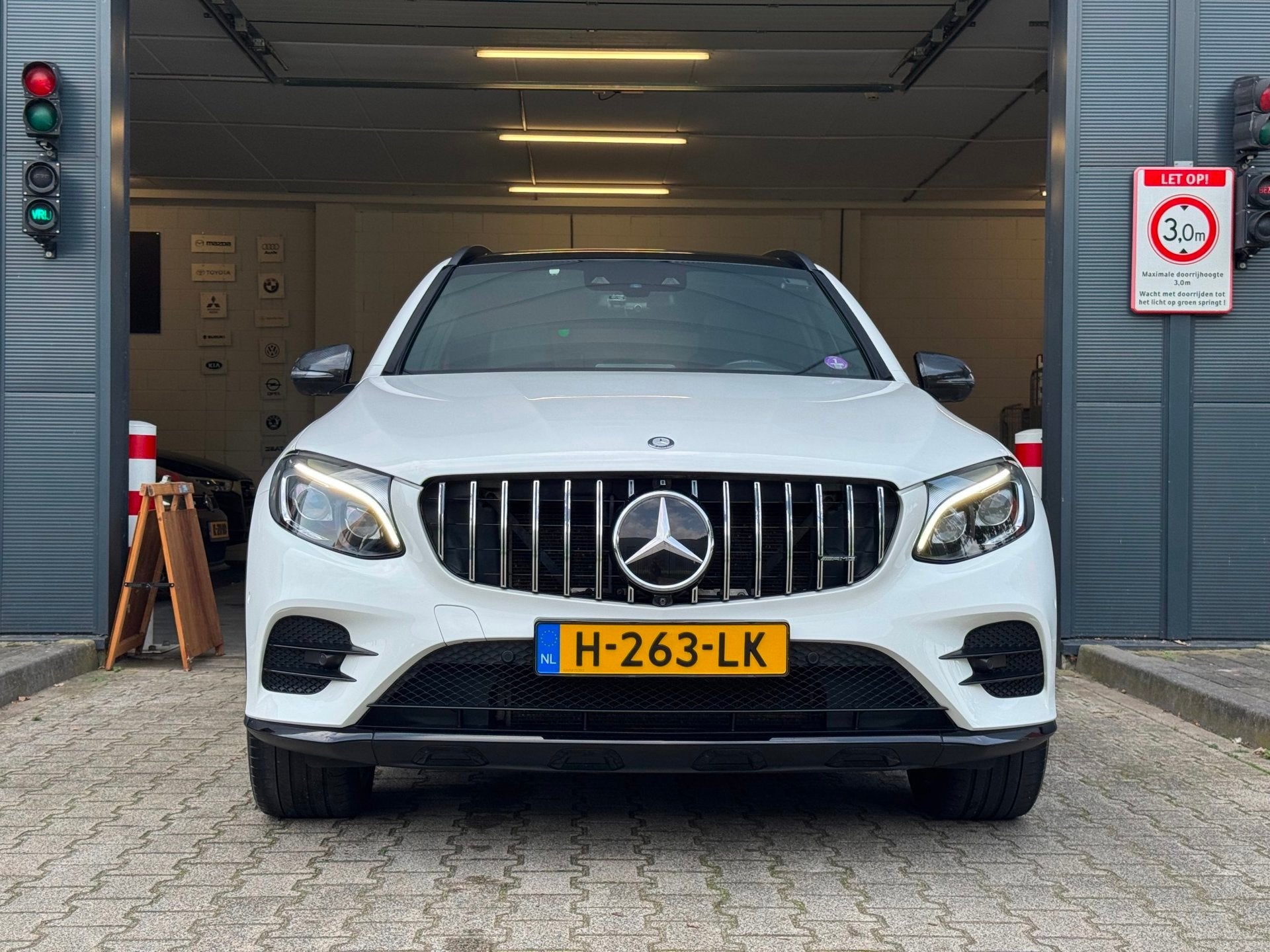 Mercedes-Benz GLC-klasse AMG 43 4MATIC / LUCHTVERING / TREKH, Automaat, Dealer onderhouden, Gebruikt, Vierwielaandrijving