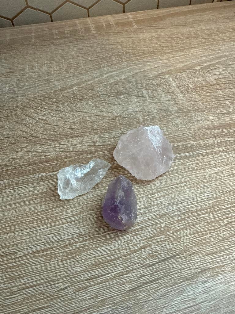 Gouden Driehoek Edelstenen: Bergkristal, Amethist, Rozenkwar, Sieraden, Tassen en Uiterlijk, Edelstenen, Ophalen of Verzenden