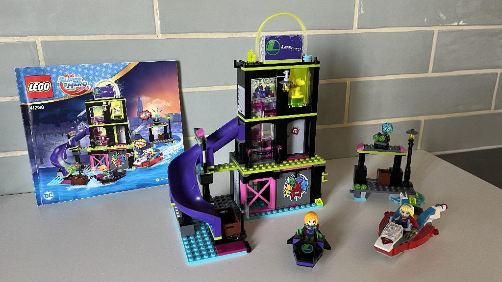 Lena Luthor Kryptomite Factory 41238 (DC SuperHero Girls), Lego, Compleet, Ophalen of Verzenden, Zo goed als nieuw