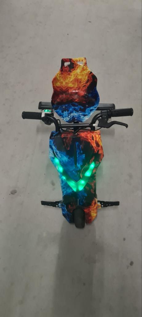 Driftttrikr BLUE /RED Fire. Bieden vanaf € 160,-, Ophalen