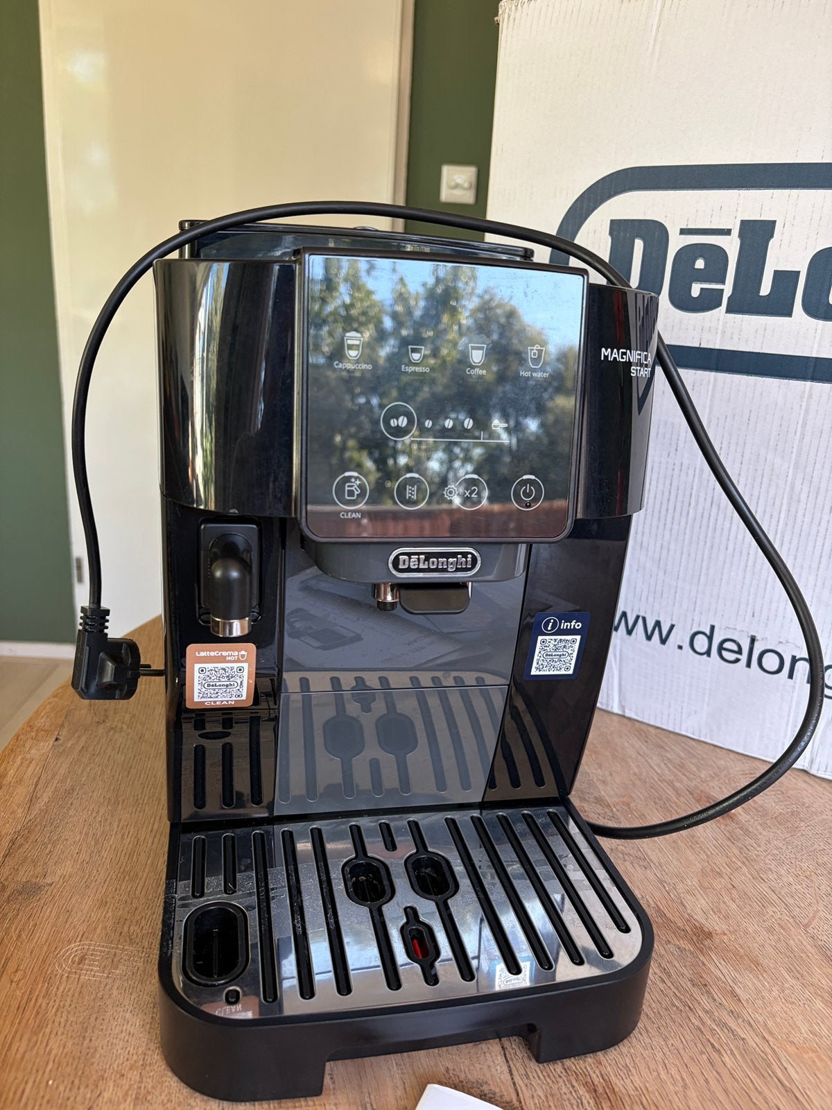 Foto 4 van ZGAN Delonghi Magnifica Start koffiemachine bonen