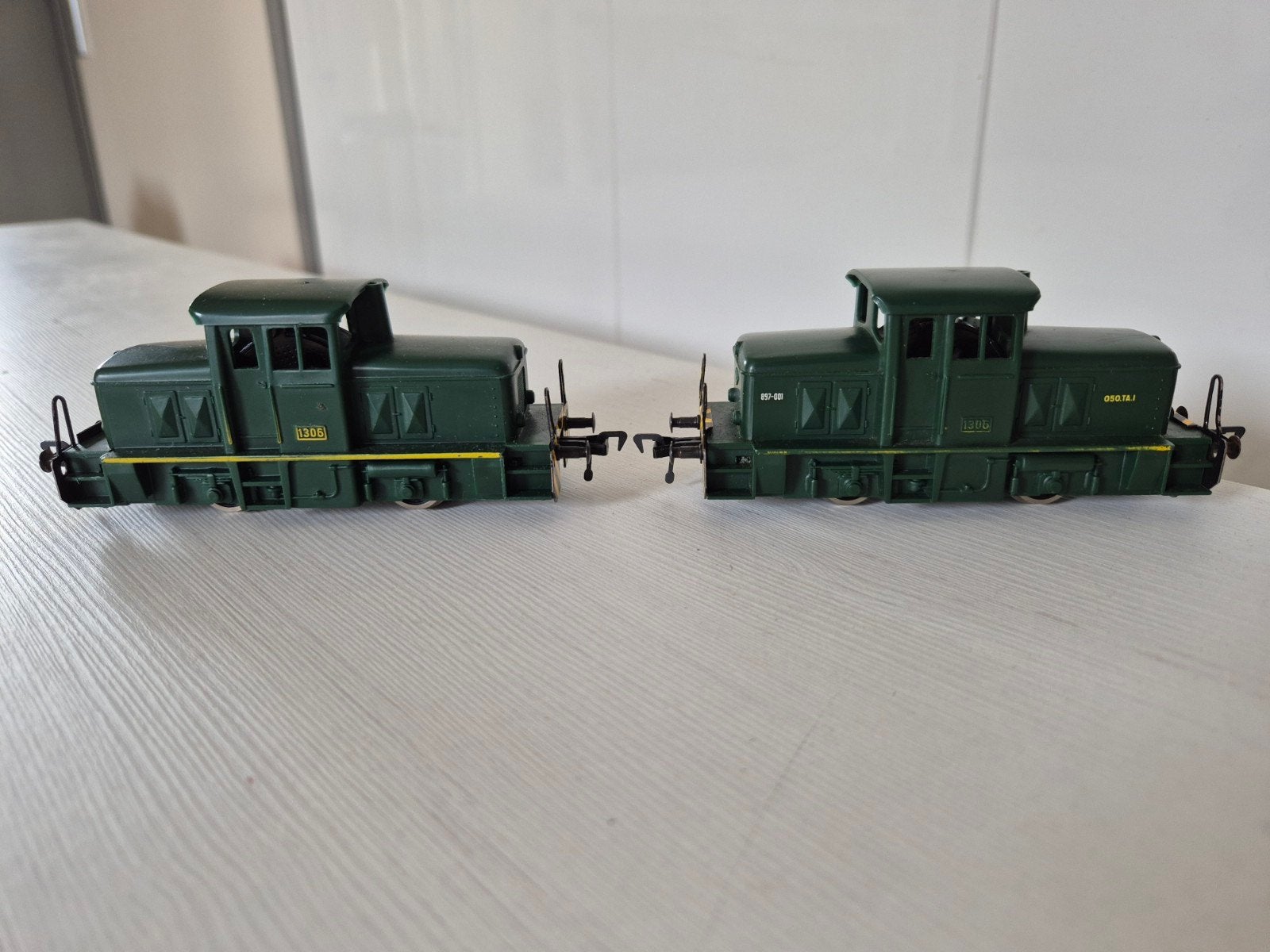 5 Fleischmann H0 diesellocs 1306, Gebruikt, Fleischmann, Ophalen of Verzenden, Gelijkstroom