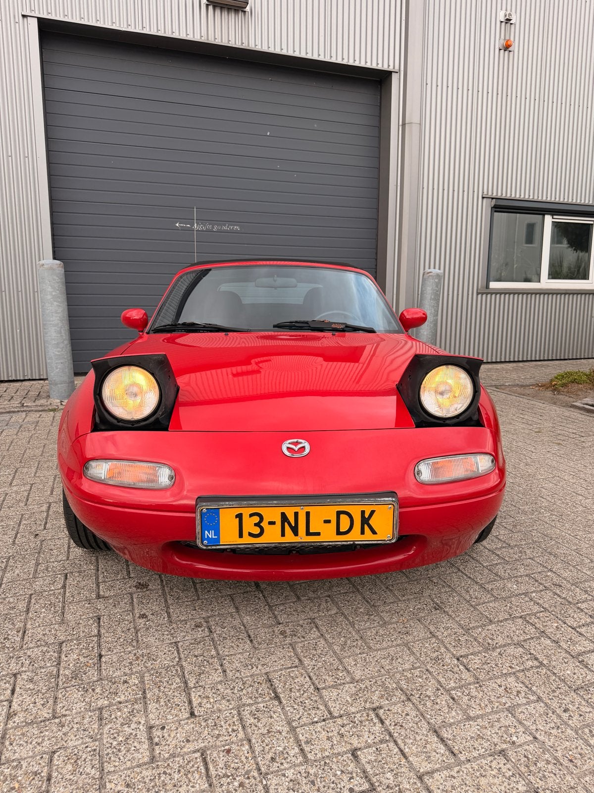 Mazda MX-5 1.6 U9 1990 Rood, foto 3