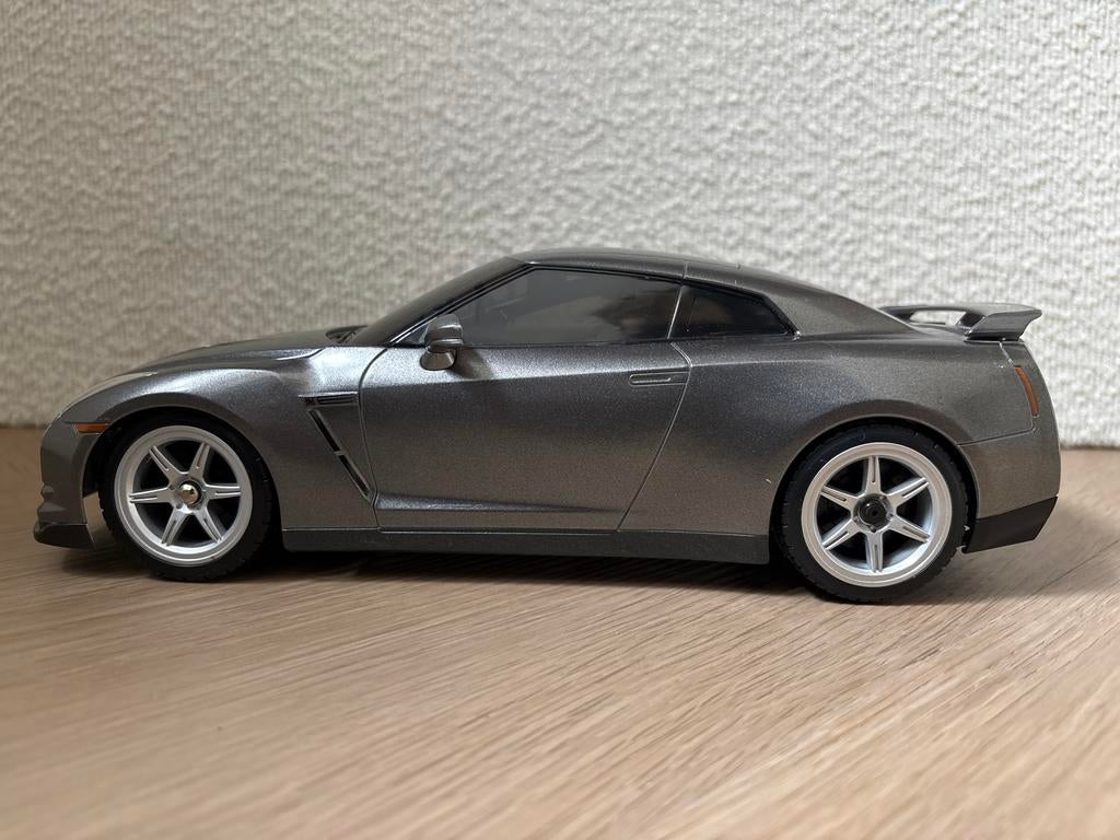 Nissan Skyline bestuurbare RC auto Fast & Furious, Hobby en Vrije tijd, Modelbouw | Auto's en Voertuigen, Overige merken, Gebruikt