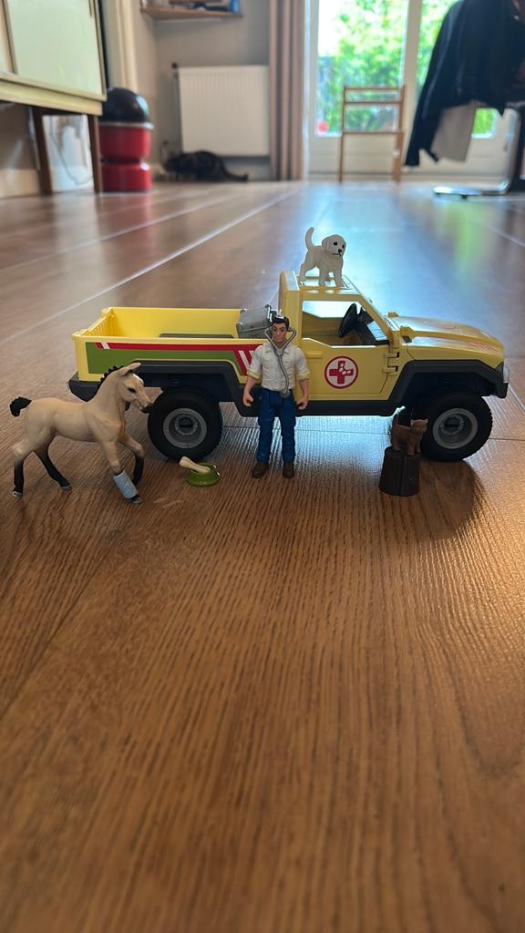 Schleich dierenartsbezoek aan de boerderij 42503, Ophalen of Verzenden, Zo goed als nieuw