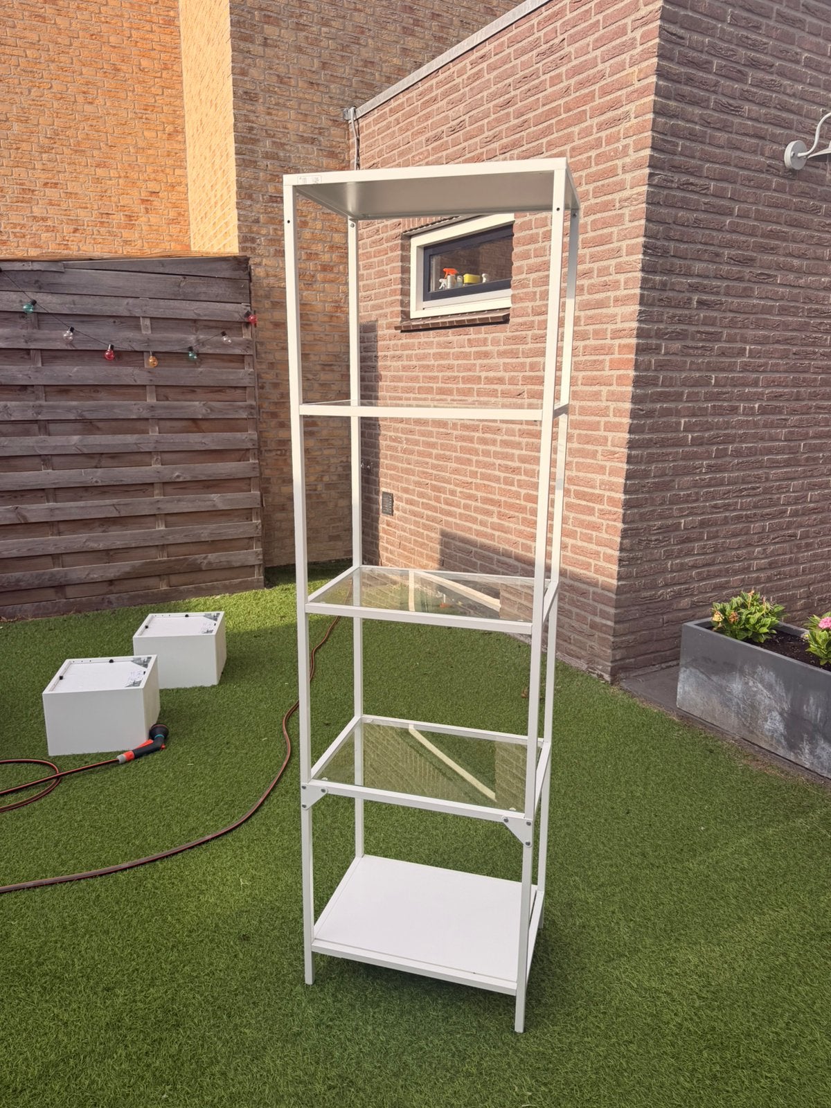 Witte glazenkast, Huis en Inrichting, Ophalen, Zo goed als nieuw