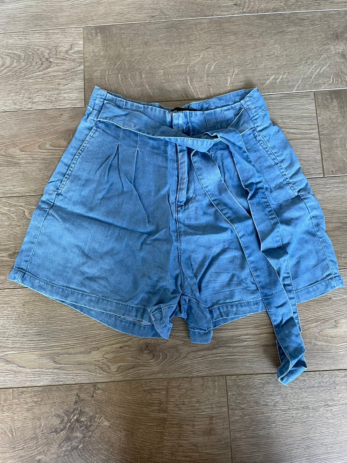 Vero Moda short korte broek blauw maat XS nieuw, Ophalen of Verzenden, Zo goed als nieuw, Blauw, W27 (confectie 34) of kleiner