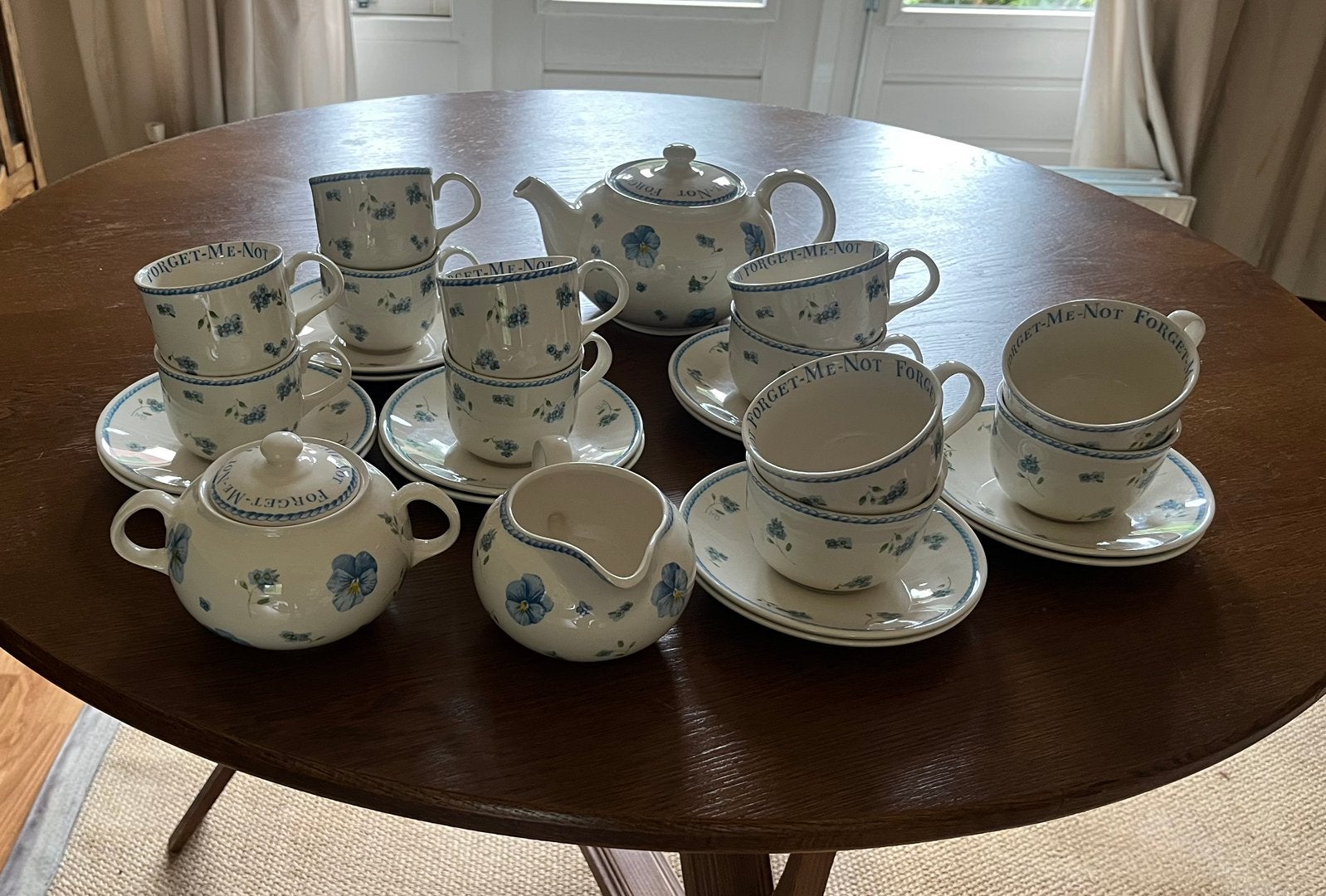 Marjolein Bastin Forget Me Not Servies - 6 persoon, Huis en Inrichting, Ophalen, Zo goed als nieuw, Overige stijlen, Kop(pen) en/of Schotel(s)