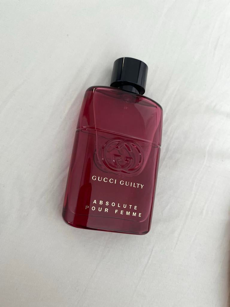 Gucci Guilty Absolute Pour Femme Eau de Parfum 50ml, Sieraden, Tassen en Uiterlijk, Uiterlijk | Parfum, Ophalen of Verzenden, Zo goed als nieuw