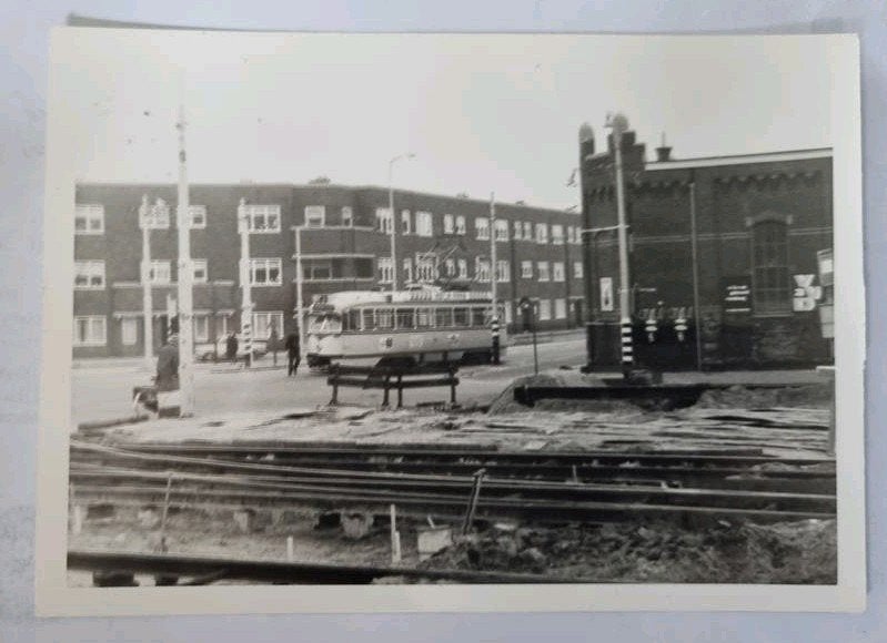 Foto Den Haag: Wouwermanstraat met PCC tram, Ophalen of Verzenden