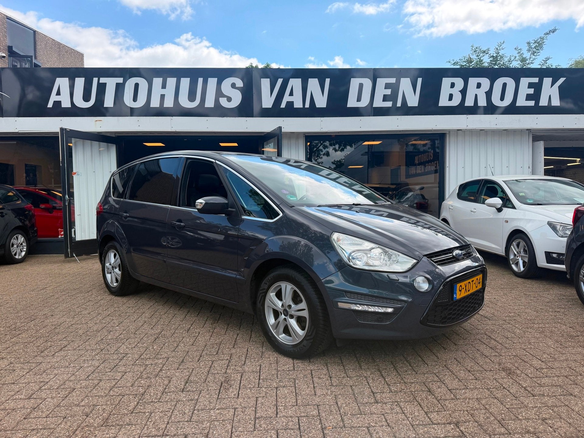 Ford S-Max 1.6 EcoBoost Titanium|Pano|Navi|Clima|Cruise|Trek, Auto's, Voorwielaandrijving, Gebruikt, Zwart, 4 cilinders